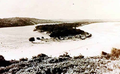 The mouth of the Wooli River before the construction of the breakwater. Photo taken around the early 1900s. The mouth of the Wooli River before the construction of the breakwater. Photo taken around the early 1900s.